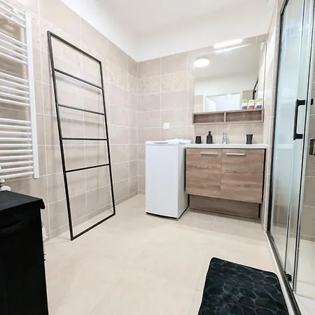 3 Pieces, Moderne Et Confortable - 2 A 4 Personnes Apartment Saint-Maur-des-Fosses